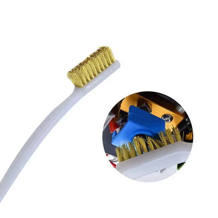 Brosses de nettoyage et de polissage pour l'élimination de la rouille