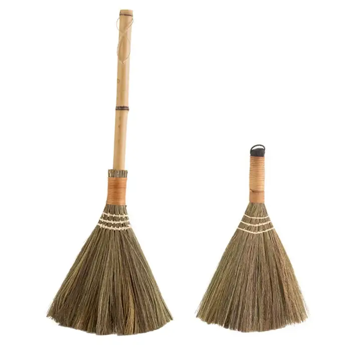 Brosse de nettoyage compacte décorative en bambou et paille, balai traditionnel doux pour intérieur et extérieur