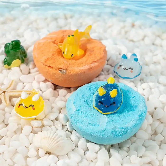 12 boules de bain moussantes naturelles avec jouet animal