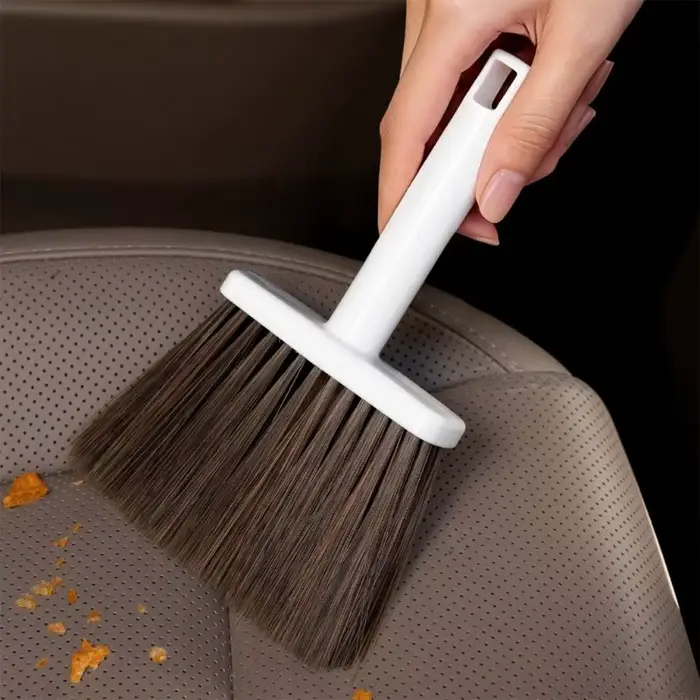 Dépoussiérage vitres, nettoyage général maison voiture