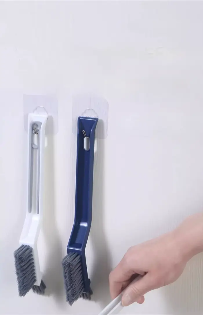 Brosse de nettoyage pour fentes à poils durs