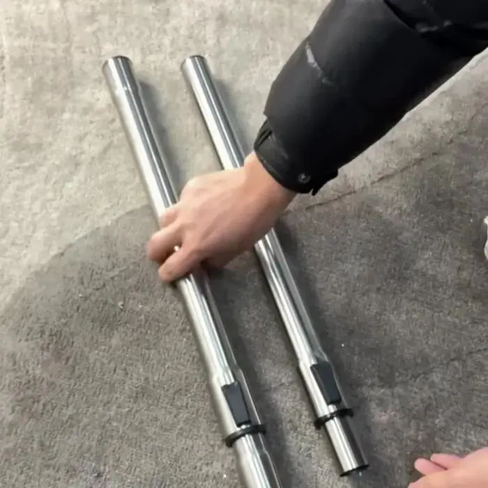 Tube télescopique universel pour aspirateur