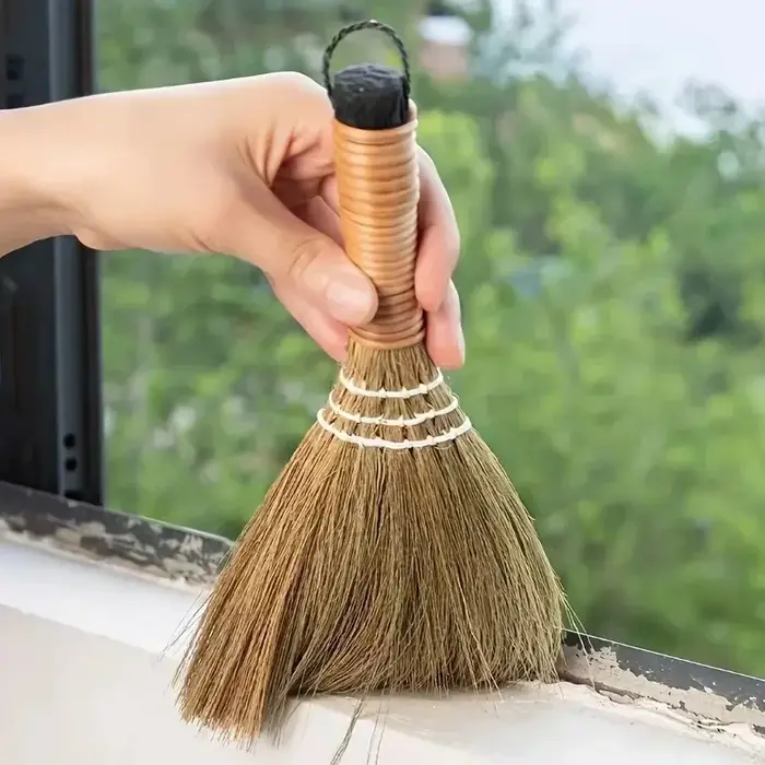 1 balai à herbe fait main, petit balai à poussière artisanal, outils de nettoyage, pour les services d'entretien ménager, les bureaux et les hôtels