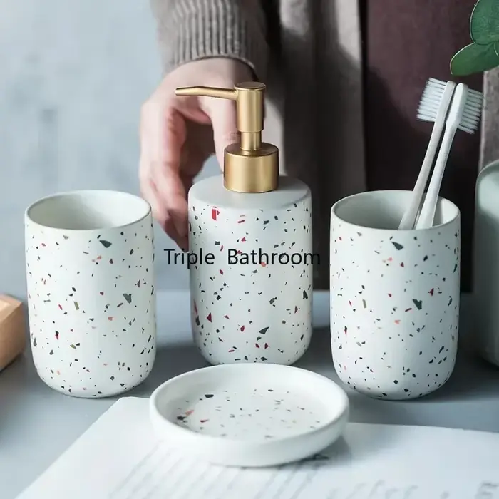 Accessoires de salle de bains de décoration