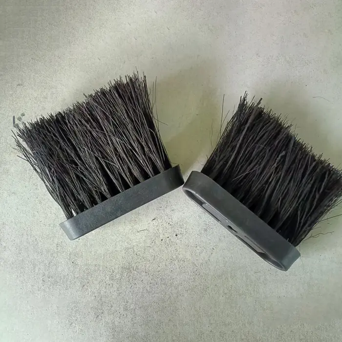 Brosse d'entretien pour cheminée