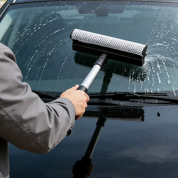Brosse de nettoyage de voiture rétractable