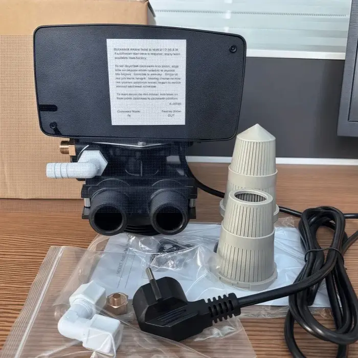 Adoucisseur d'eau entièrement automatique