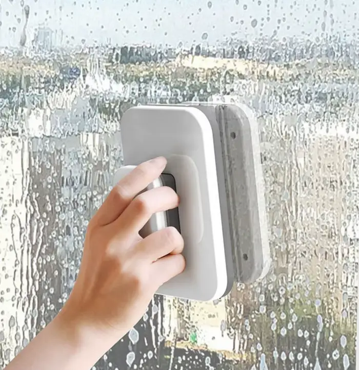 Gadget de nettoyage de vitres domestiques