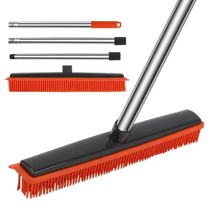 Balai en caoutchouc pour tapis