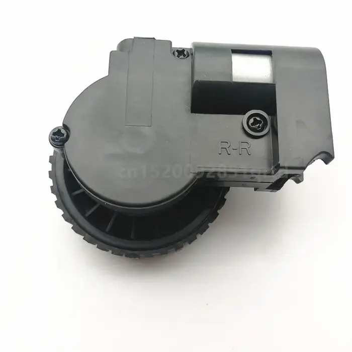 Magasin de robot aspirateur avec roue droite