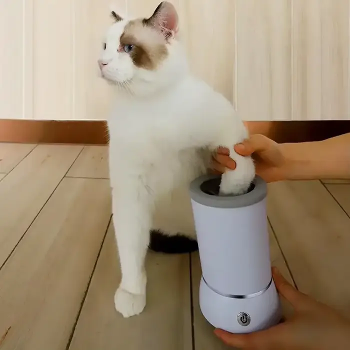 Nettoyeur automatique de pattes de chien