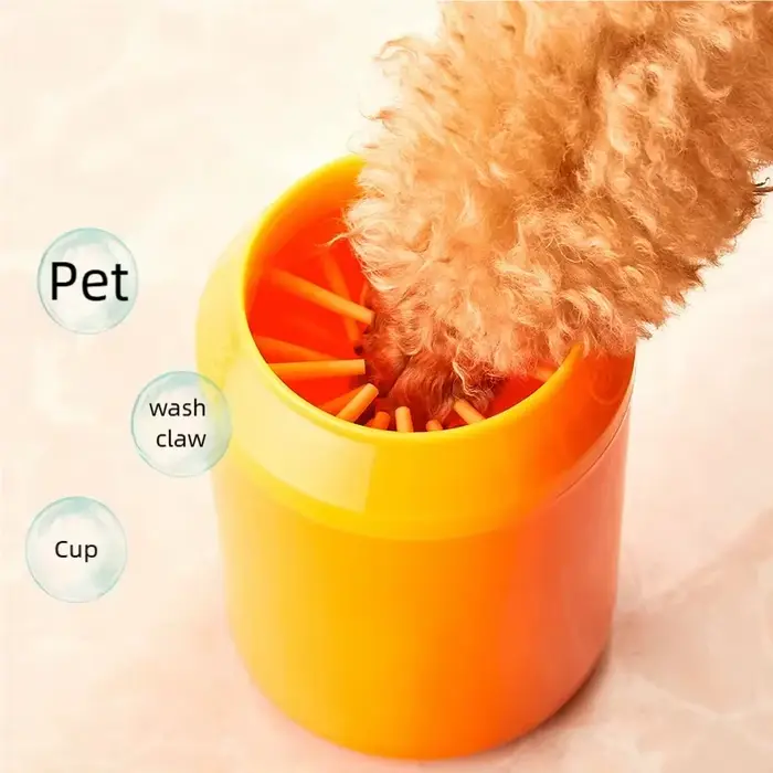 Brosse multifonctionnelle pour nettoyer les pattes d'animaux