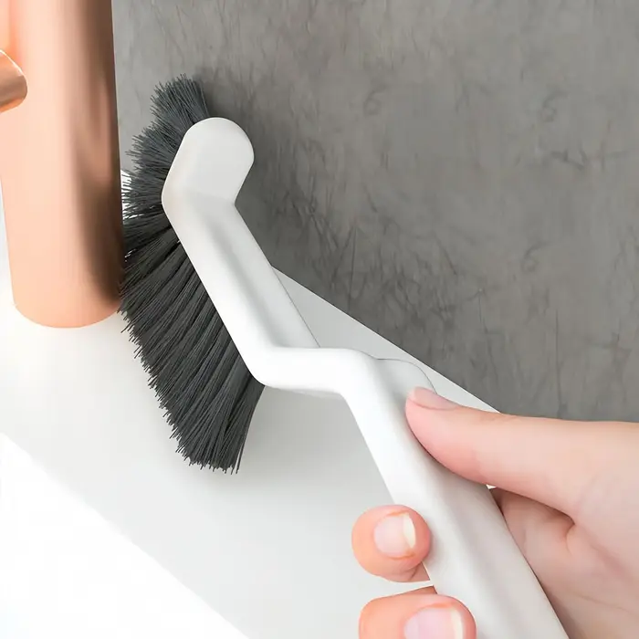 Brosse de nettoyage pour les angles difficiles
