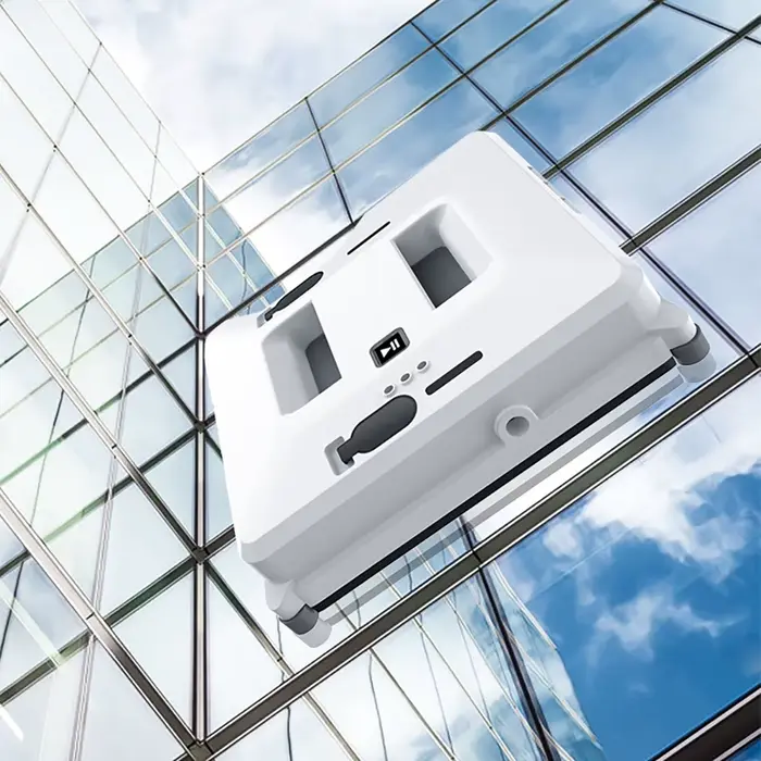 Robot nettoyeur de vitres avec pulvérisateur