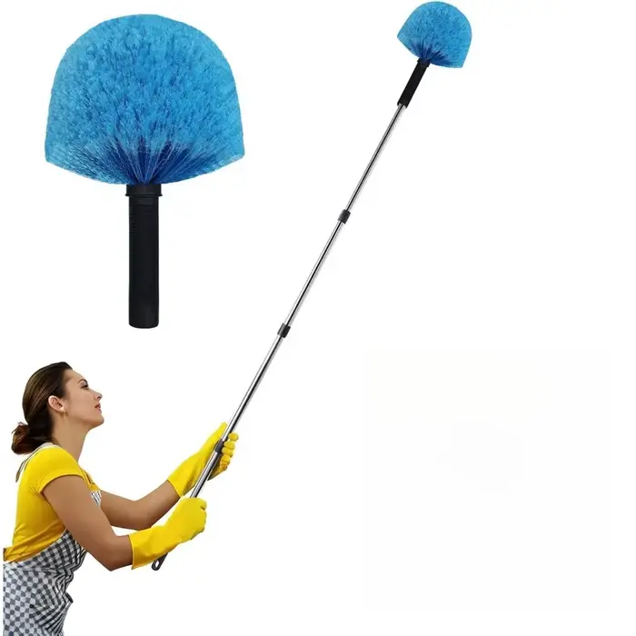 Brosse de plafond à tête sphérique pour l'élimination des toiles d'araignées