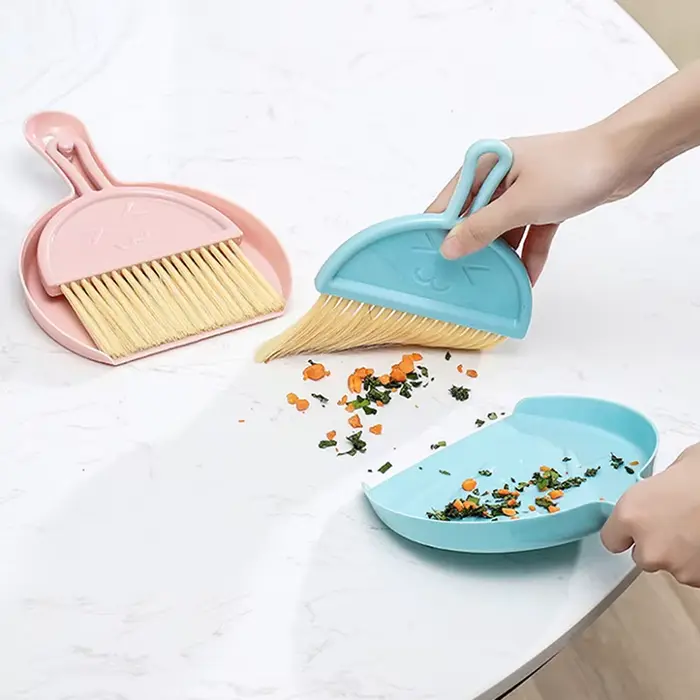 Mini balai et pelle à poussière