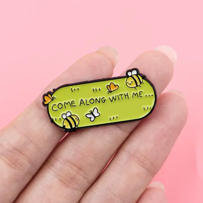 Broches en émail abeille mignonnes « Ne t'en fais pas