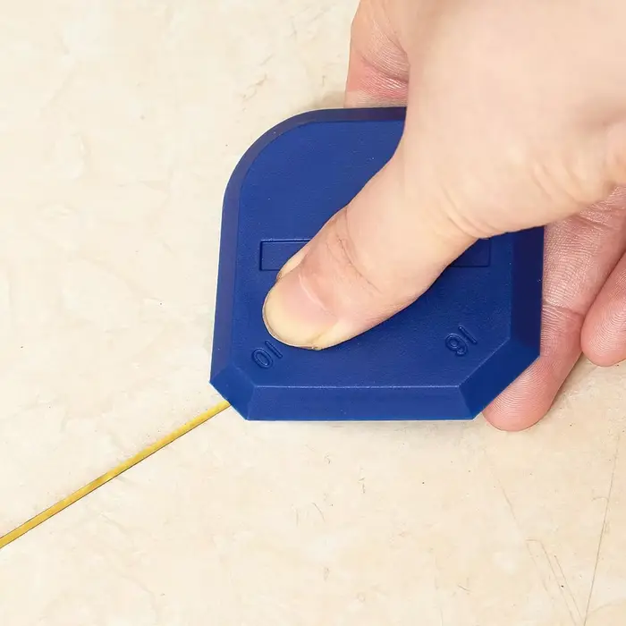 Ensemble d'outils de calfeutrage
