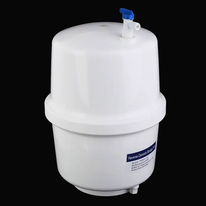 Réservoir d'eau sous pression avec robinet à bille pour systèmes d'osmose inverse RO