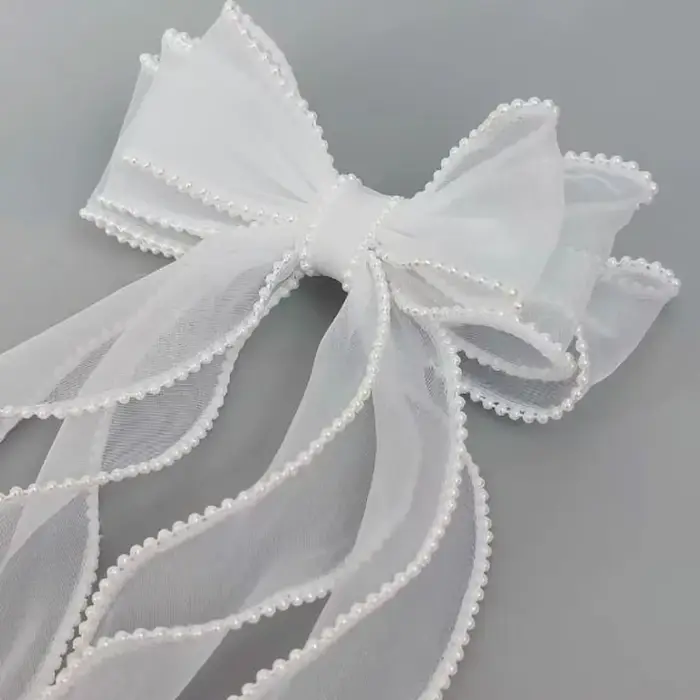 Accessoire pour cheveux de mariée : décoration de cheveux de mariage avec nœud blanc perlé fabriqué 