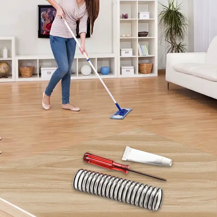 Tube flexible pour conduit inférieur d'aspirateur