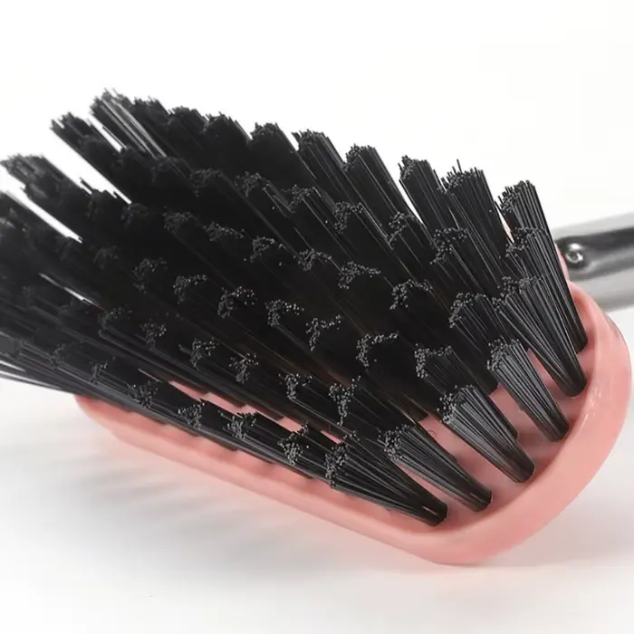 Brosse à récurer le sol avec longue poignée