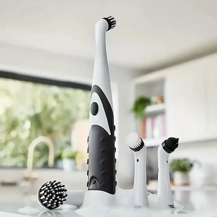 Outil de nettoyage de brosse penchée avec 4 brosses