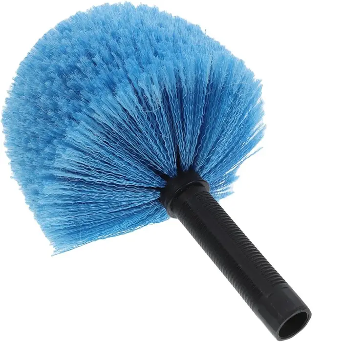 Brosse de plafond à tête sphérique pour l'élimination des toiles d'araignées
