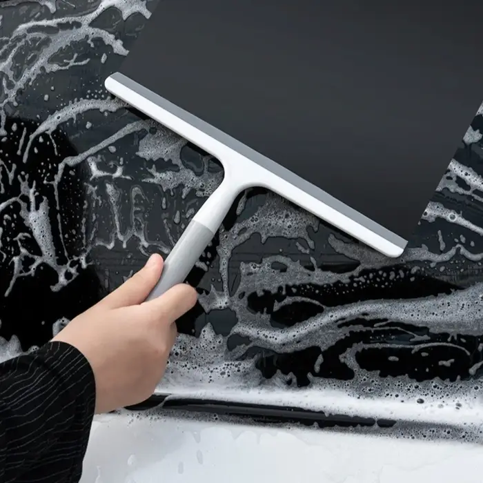 Raclette de douche multifonctionnelle pour salles de bain