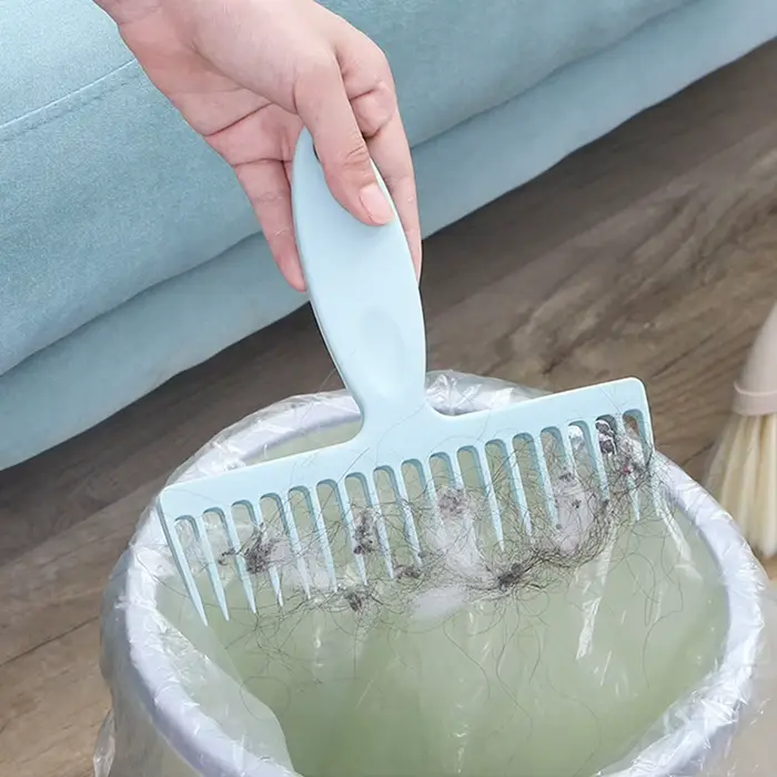 Balai épilation peigne ménage