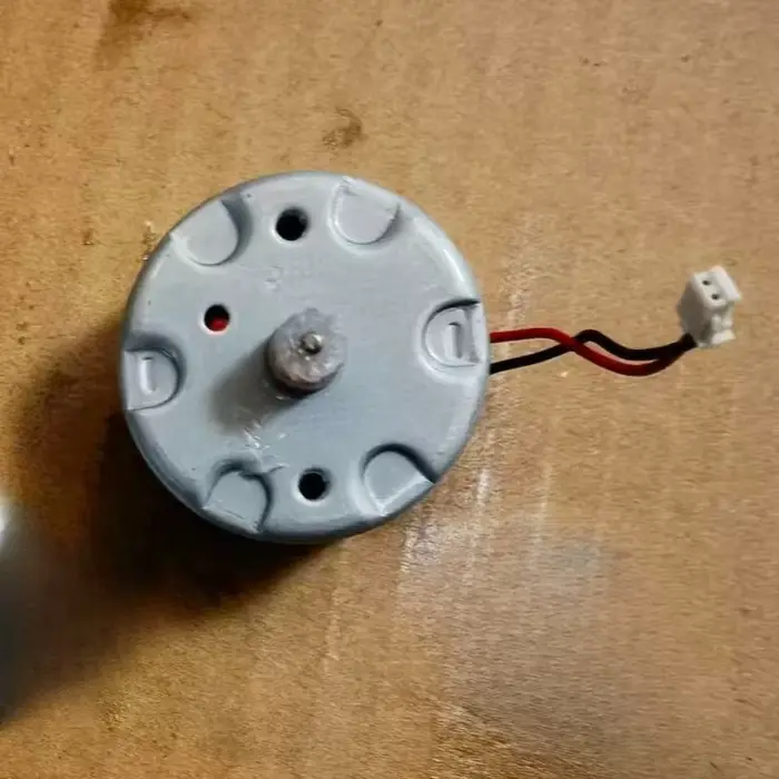 Lefant M571 M210 T700 U180 M210B M520 M213 M201 moteur de brosse latérale pour pièces d'aspirateur robot gaucher