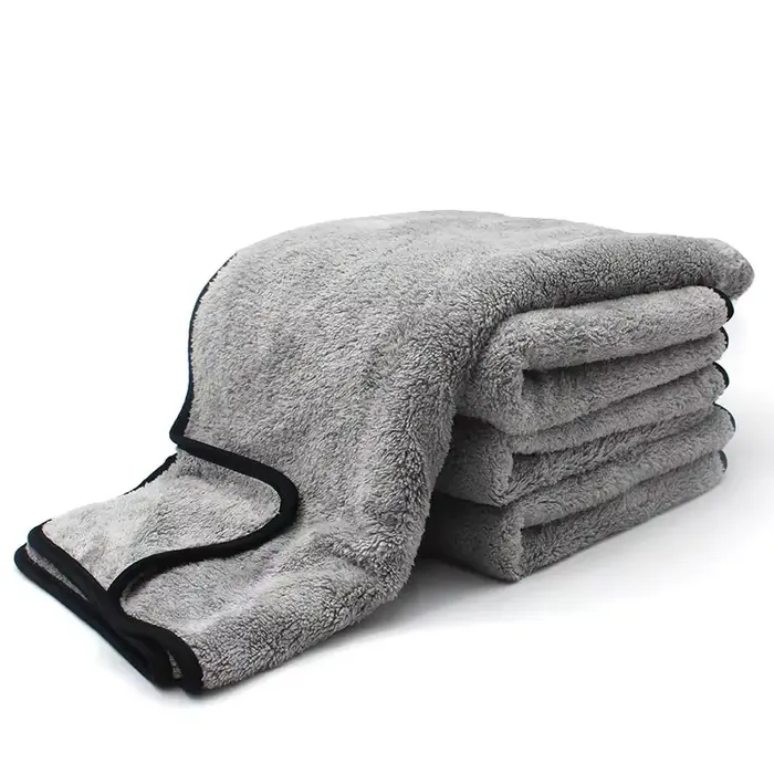 Serviette en Microcarence pour Lavage de Voiture
