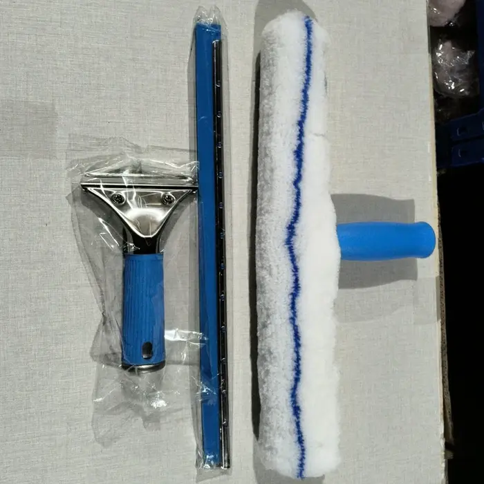 Kit de nettoyage de vitres 35 cm : raclette et chiffon microfibre