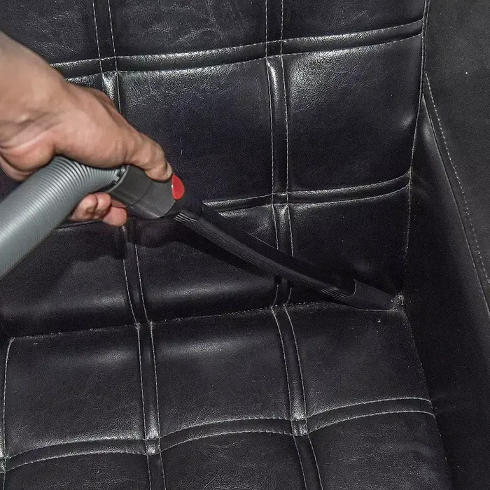 Outil flexible pour les fentes