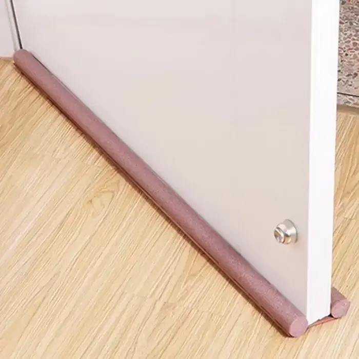 Bande d'étanchéité pour bas de porte