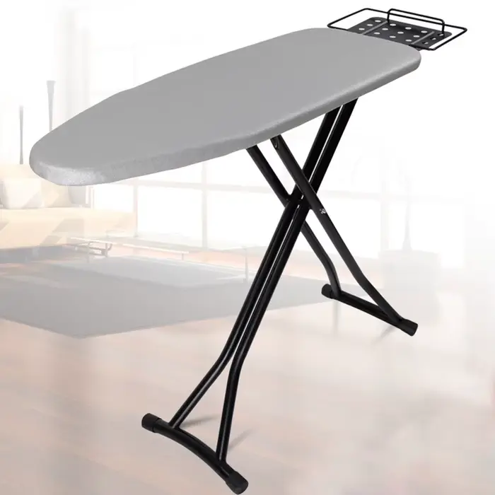 Planche à repasser compacte et robuste, pliable et réglable en hauteur, avec couvercle résistant à la chaleur, repose-fer à vapeur, pieds antidérapants