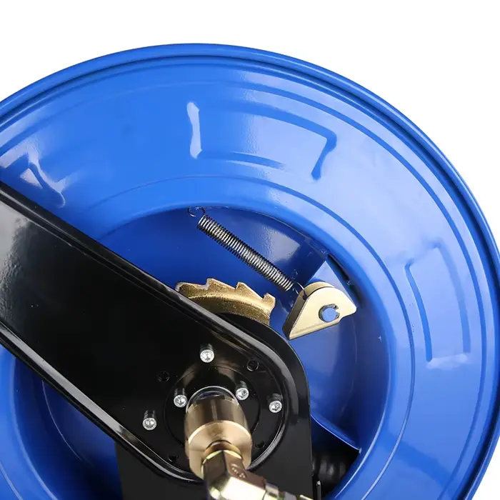 Enrouleur de tuyau de nettoyeur haute pression extérieur télescopique automatique de 66 pieds 5000 psi 20m